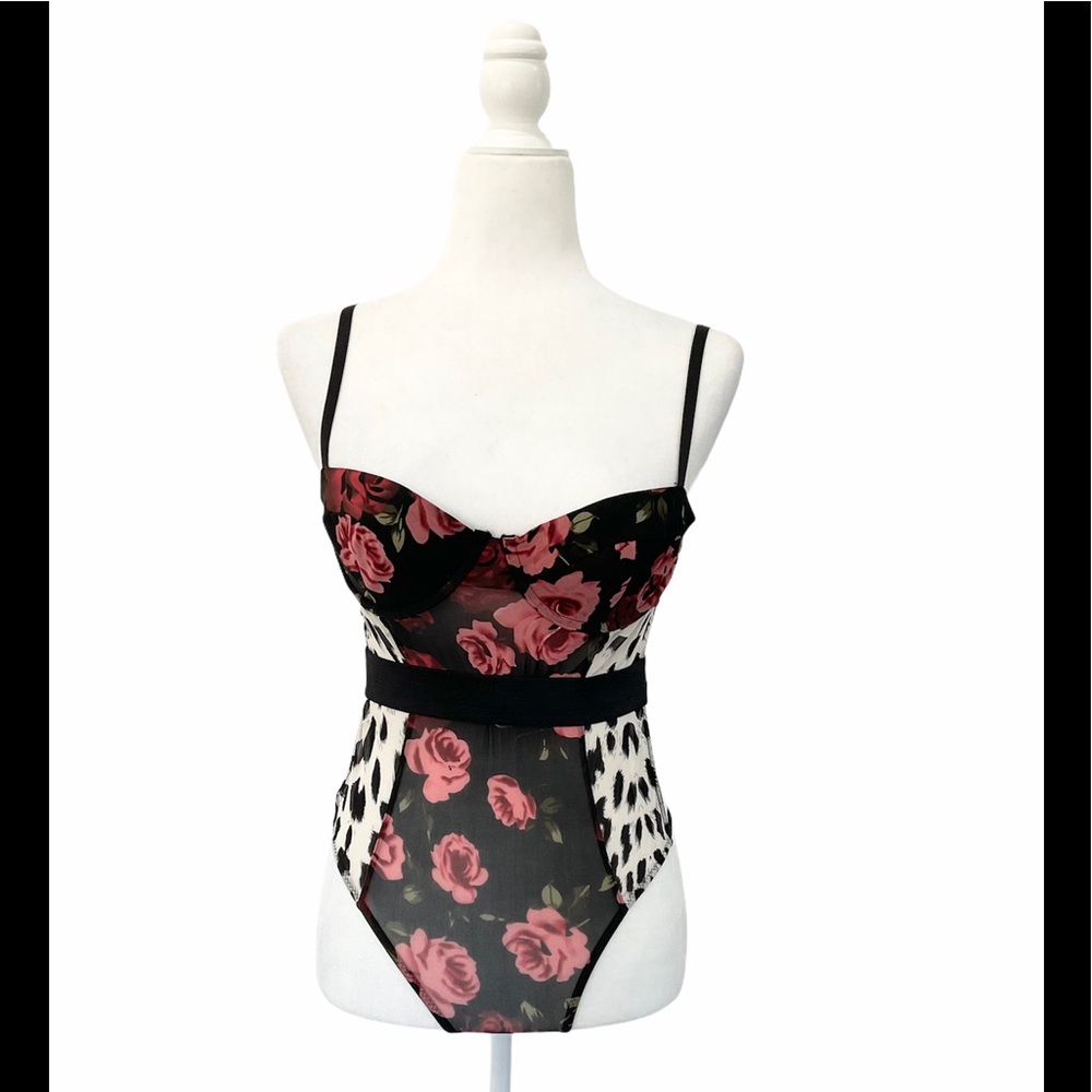 Frederick’s of Hollywood Lingerie Teddy Medium